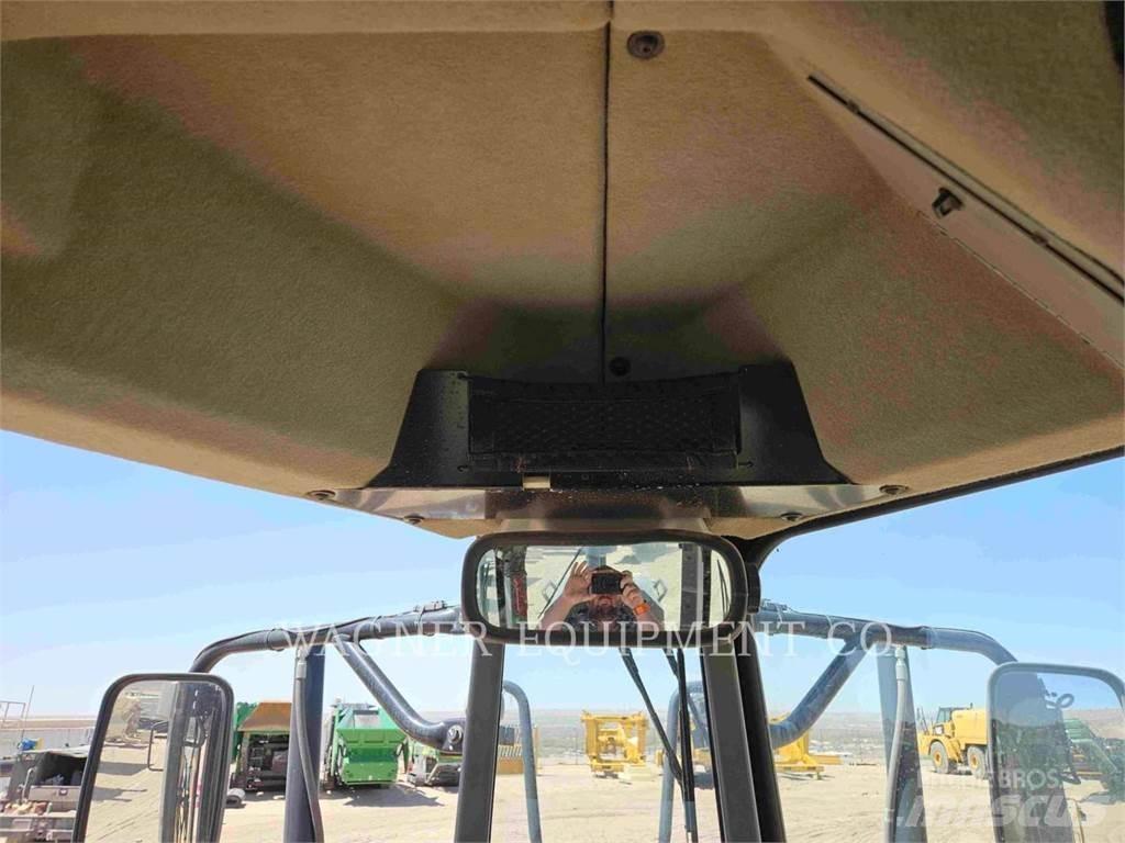 CAT 12M3AWD Grejdery
