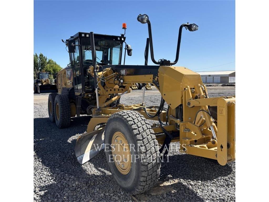 CAT 140 Grejdery
