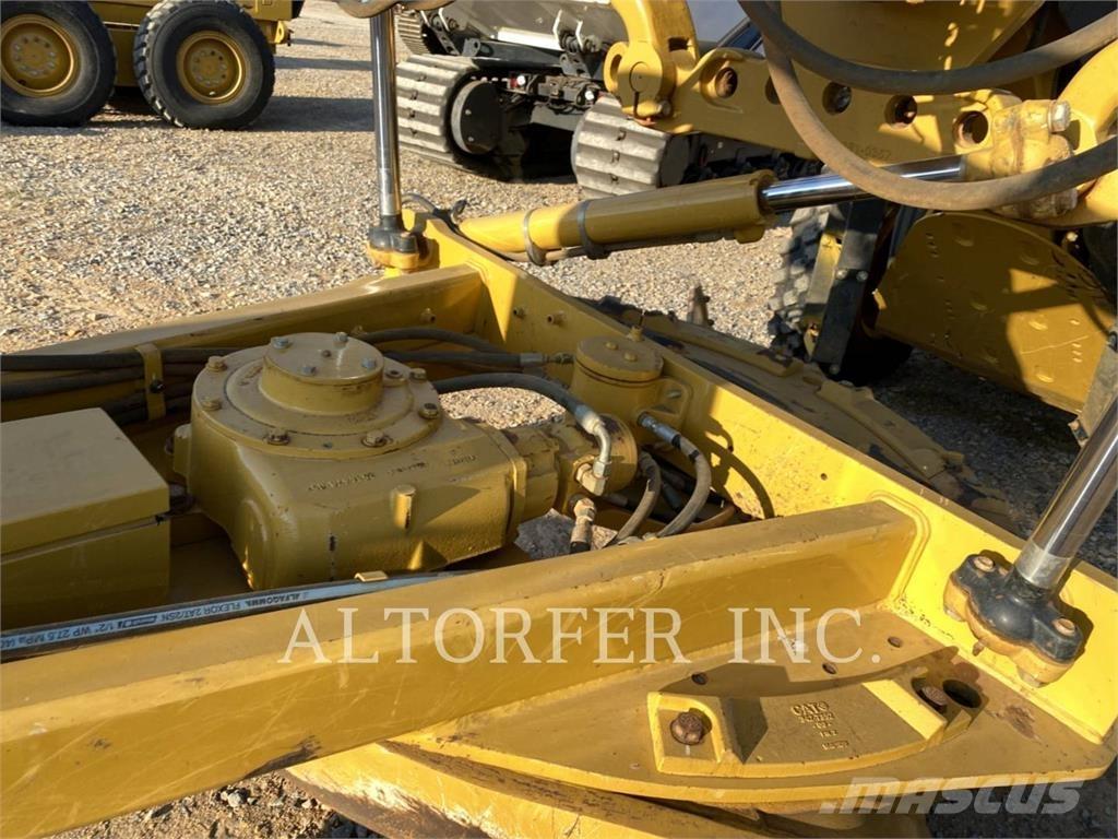 CAT 140 Grejdery