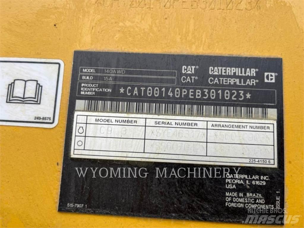 CAT 140 AWD Grejdery