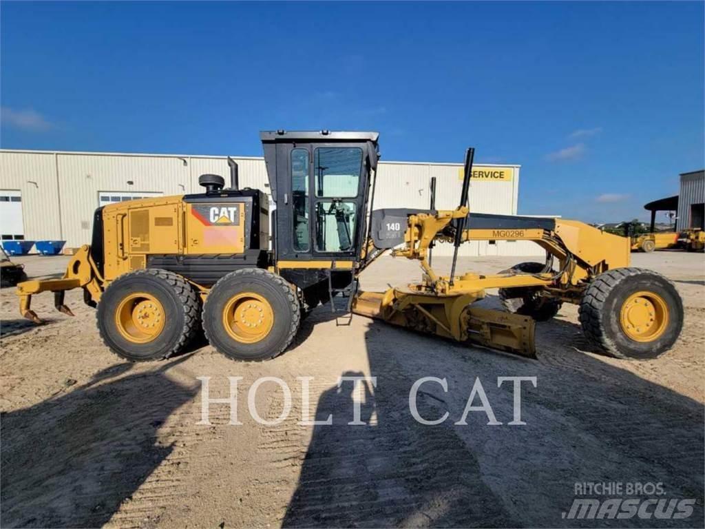 CAT 140 AWD Grejdery