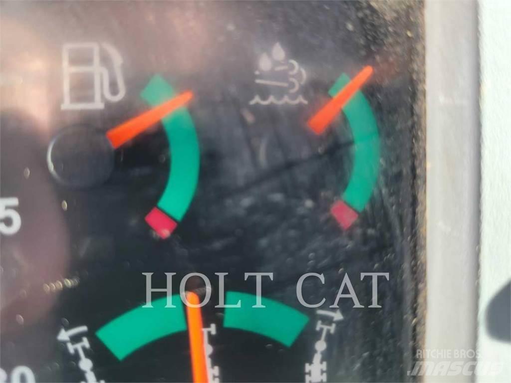 CAT 140 AWD Grejdery