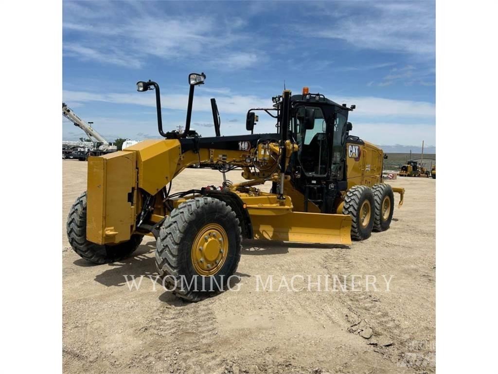 CAT 140 AWD Grejdery