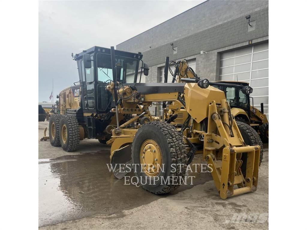 CAT 140 AWD Grejdery