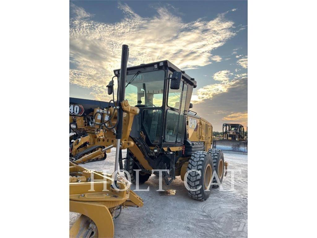 CAT 140 AWD Grejdery