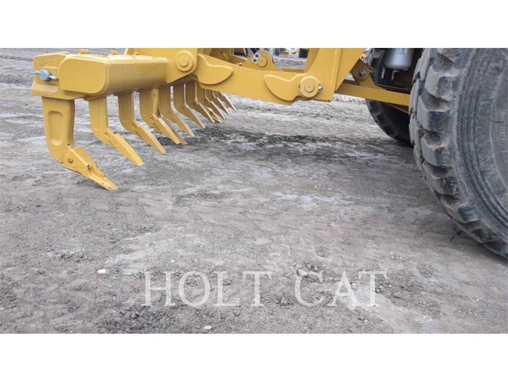 CAT 140 AWD Grejdery