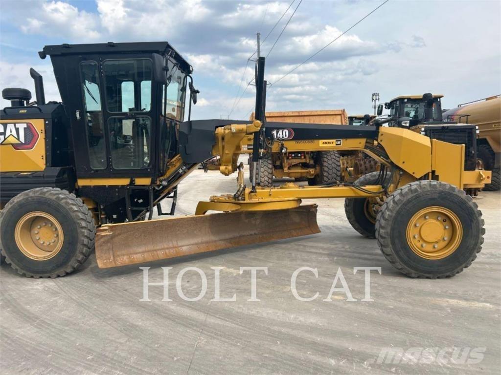 CAT 140 AWD Grejdery