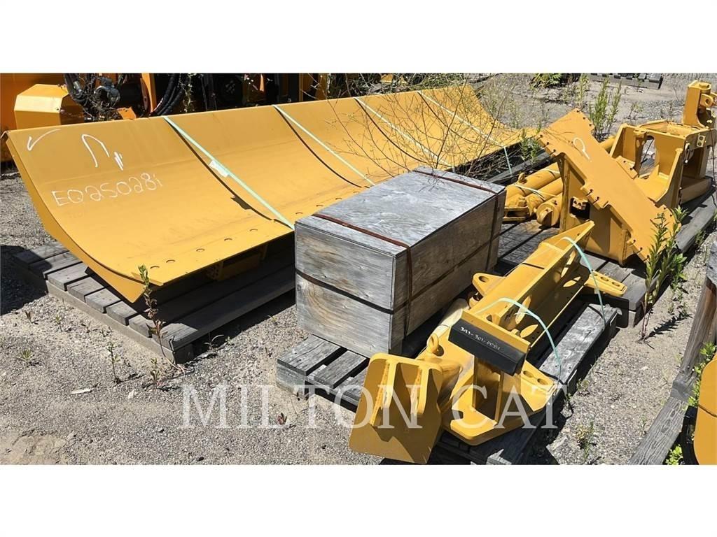 CAT 140 MASTLESS WING Snehové frézy