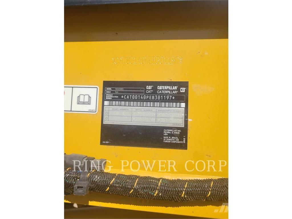 CAT 140AWD CS Grejdery