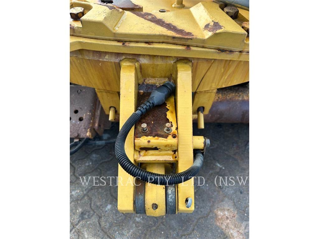 CAT 140M Grejdery