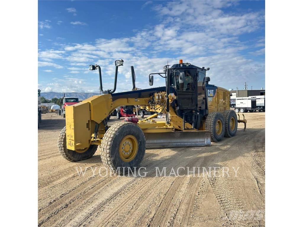 CAT 140M 2 Grejdery