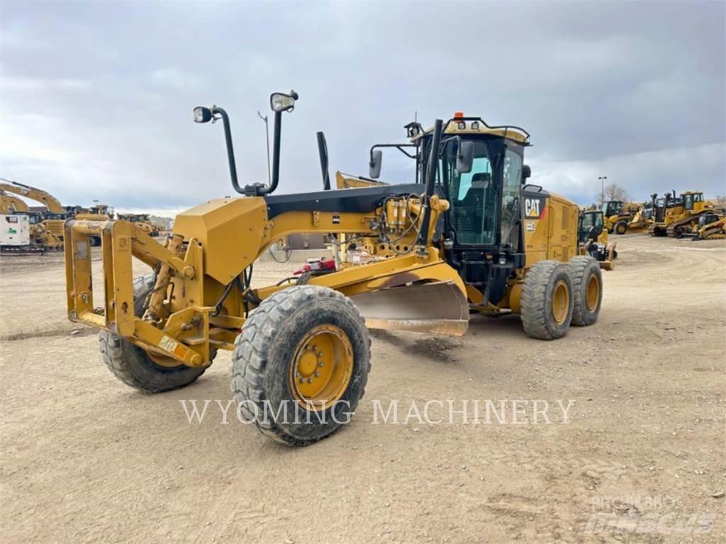 CAT 140M 2 Grejdery