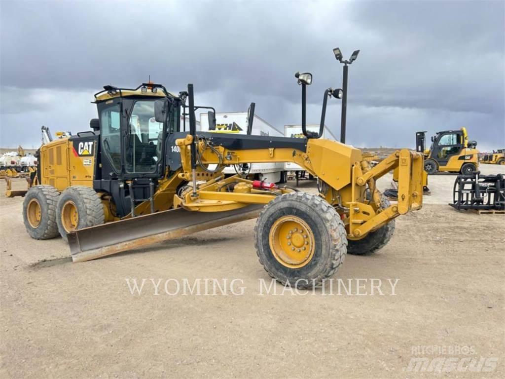 CAT 140M 2 Grejdery