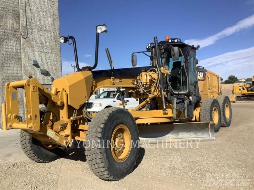 CAT 140M 3 Grejdery