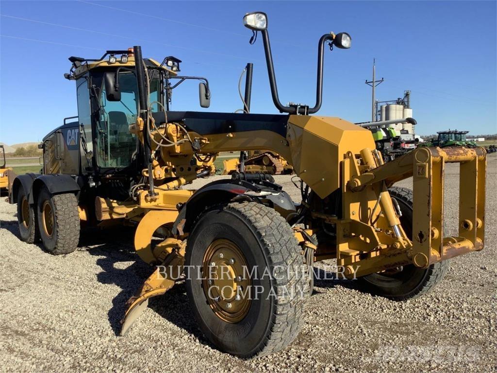 CAT 140M AWD Grejdery
