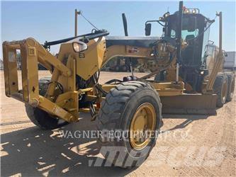 CAT 140M2 AWD Grejdery