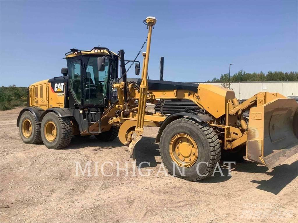 CAT 140M2 AWD Grejdery