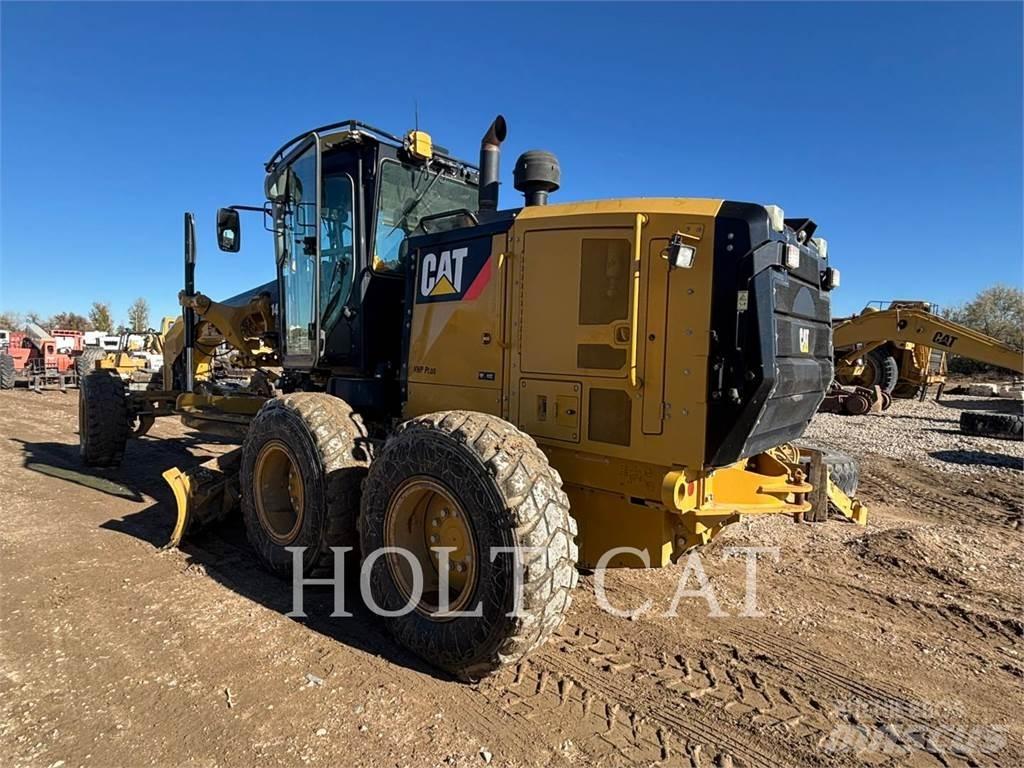 CAT 140M2 AWD Grejdery