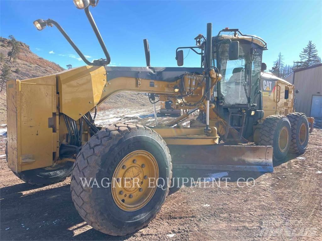 CAT 140M2 AWD Grejdery