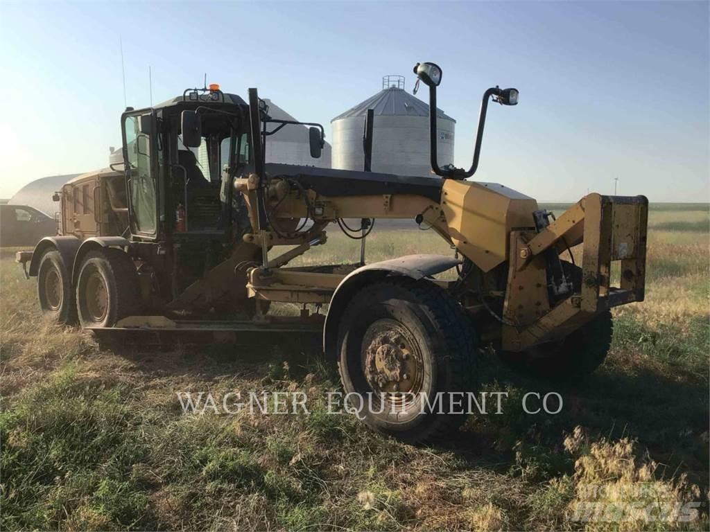 CAT 140M2 AWD Grejdery