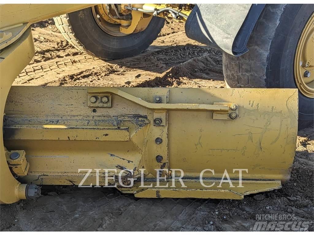 CAT 140M2AWD Grejdery