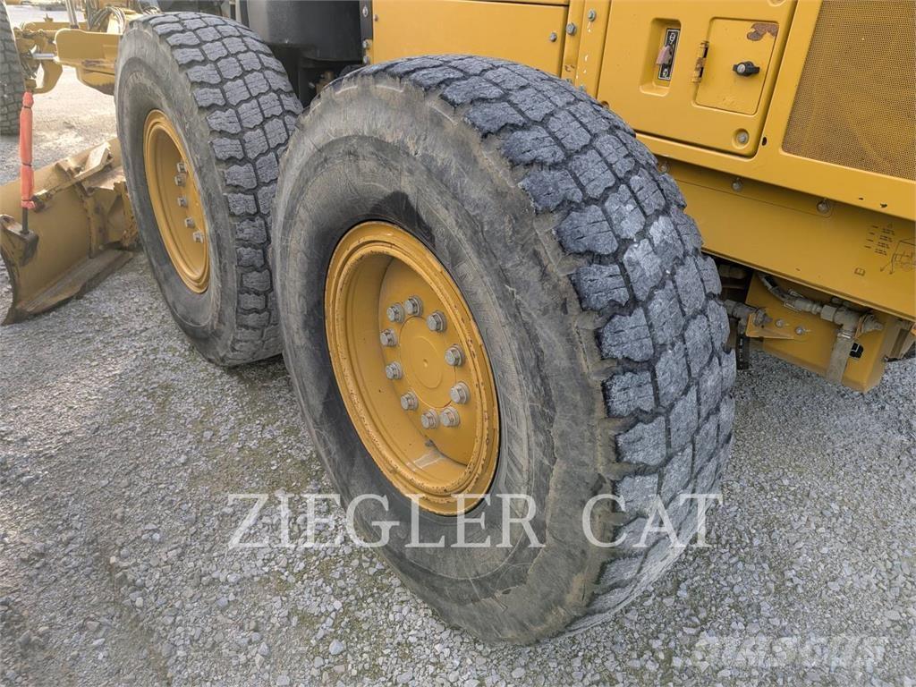 CAT 140M2AWD Grejdery