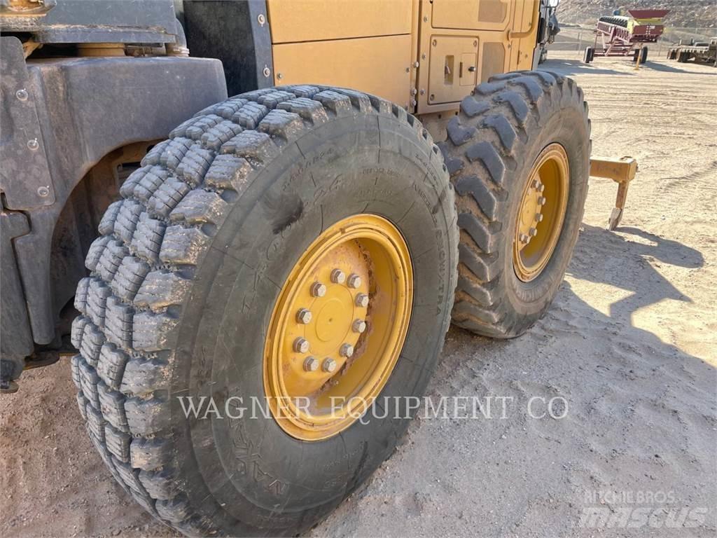CAT 140M3 Grejdery