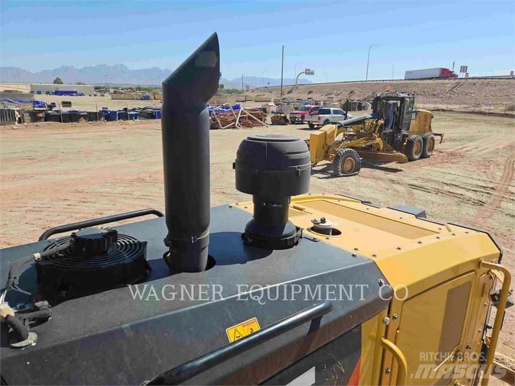 CAT 140M3 Grejdery