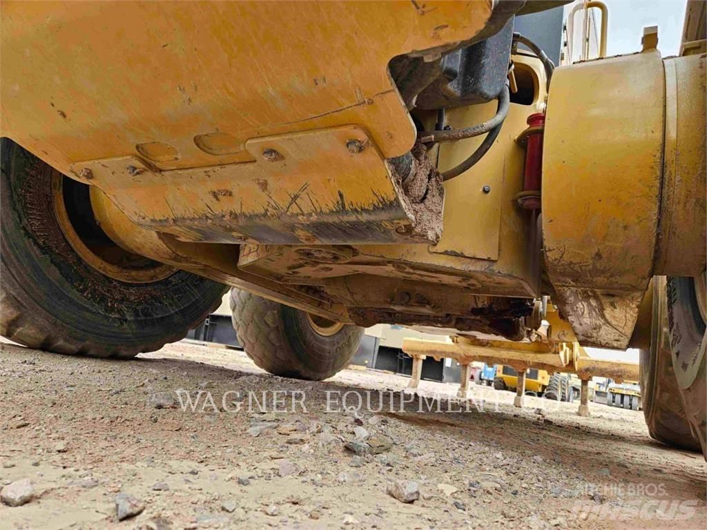 CAT 140M3 Grejdery
