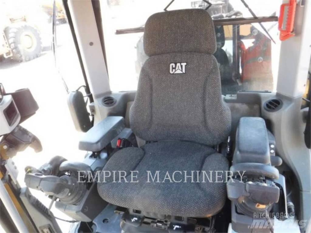 CAT 140M3 AWD Grejdery