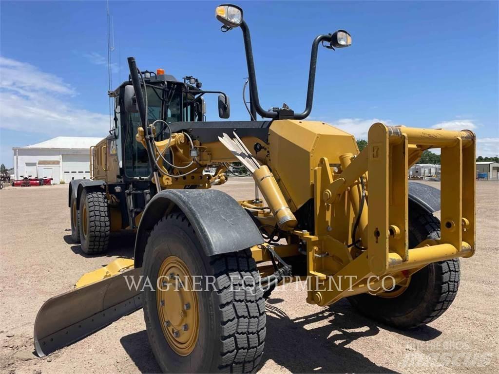 CAT 140M3 AWD Grejdery
