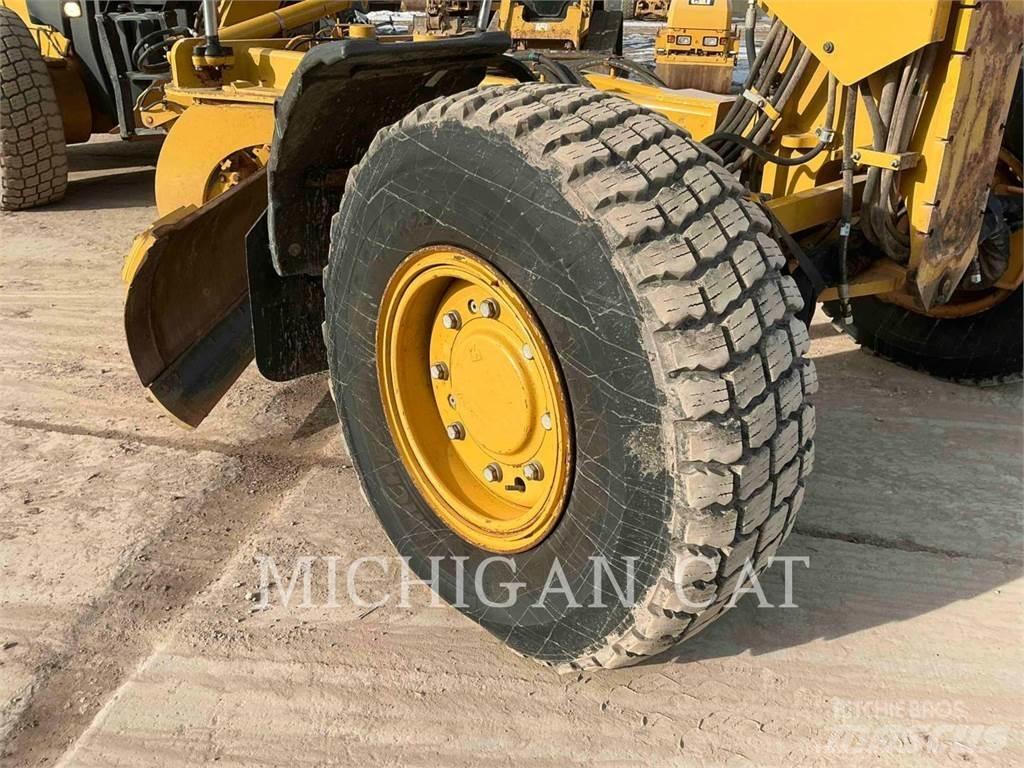 CAT 140M3 AWD Grejdery