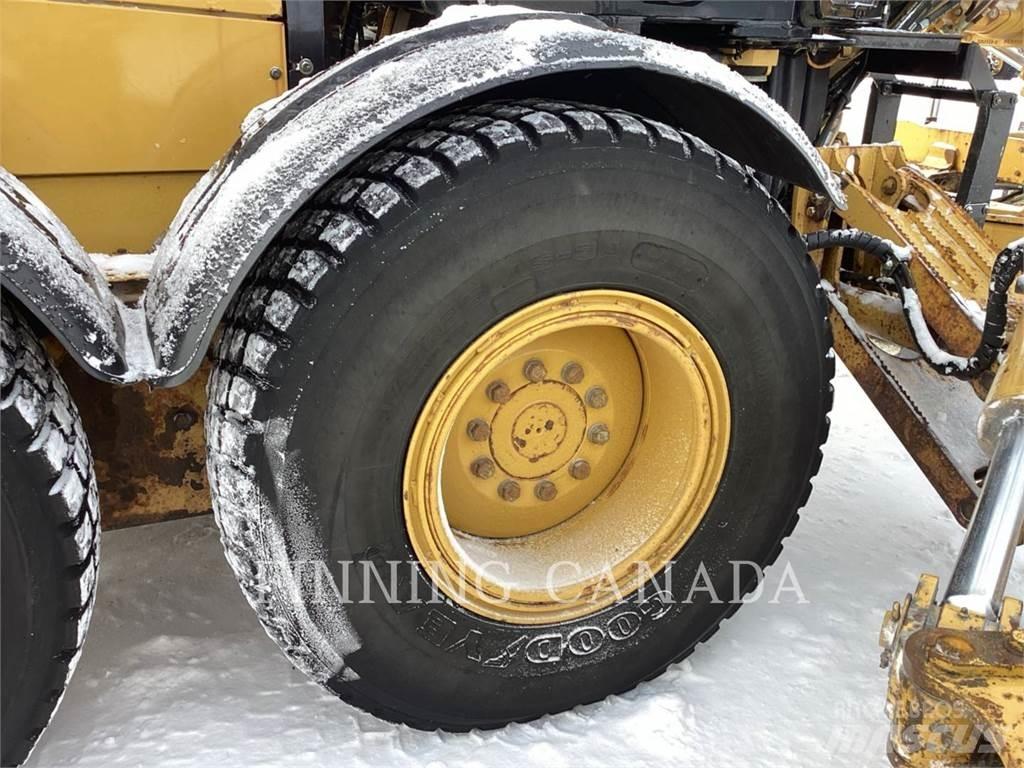 CAT 140M3 AWD Grejdery