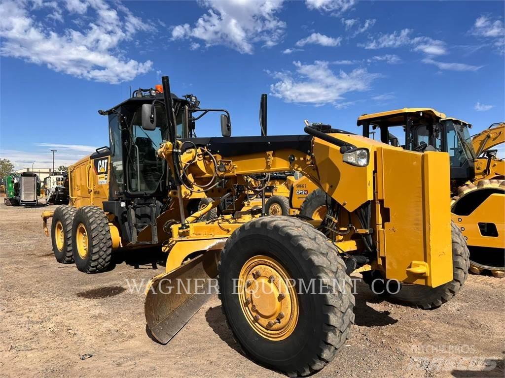 CAT 140M3 AWD Grejdery