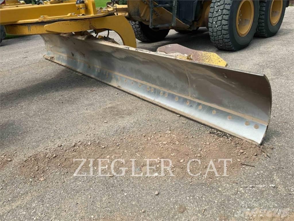 CAT 140M3AWD Grejdery