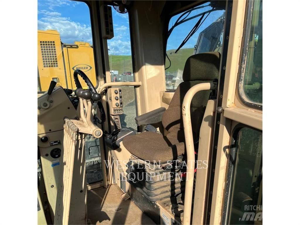 CAT 143H Grejdery