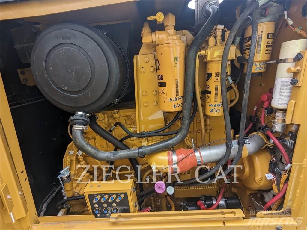 CAT 14M Grejdery