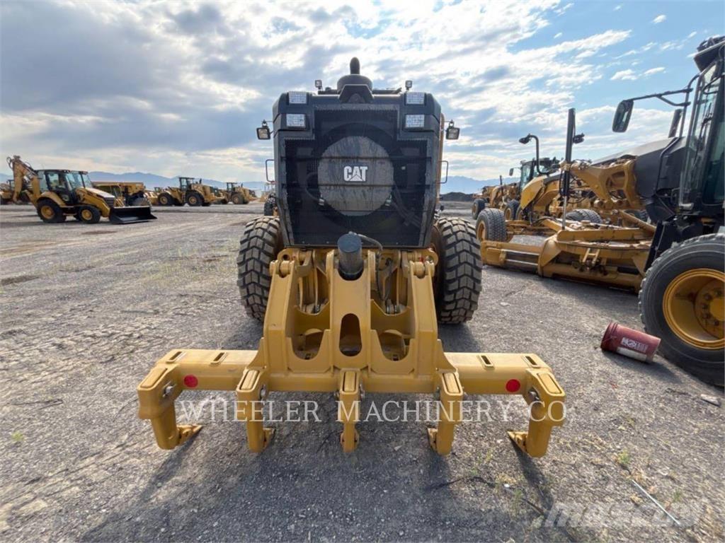 CAT 150 15 Grejdery
