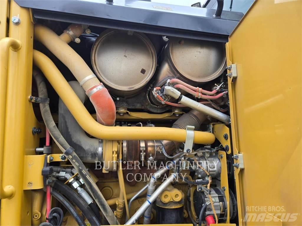 CAT 150 AWD Grejdery