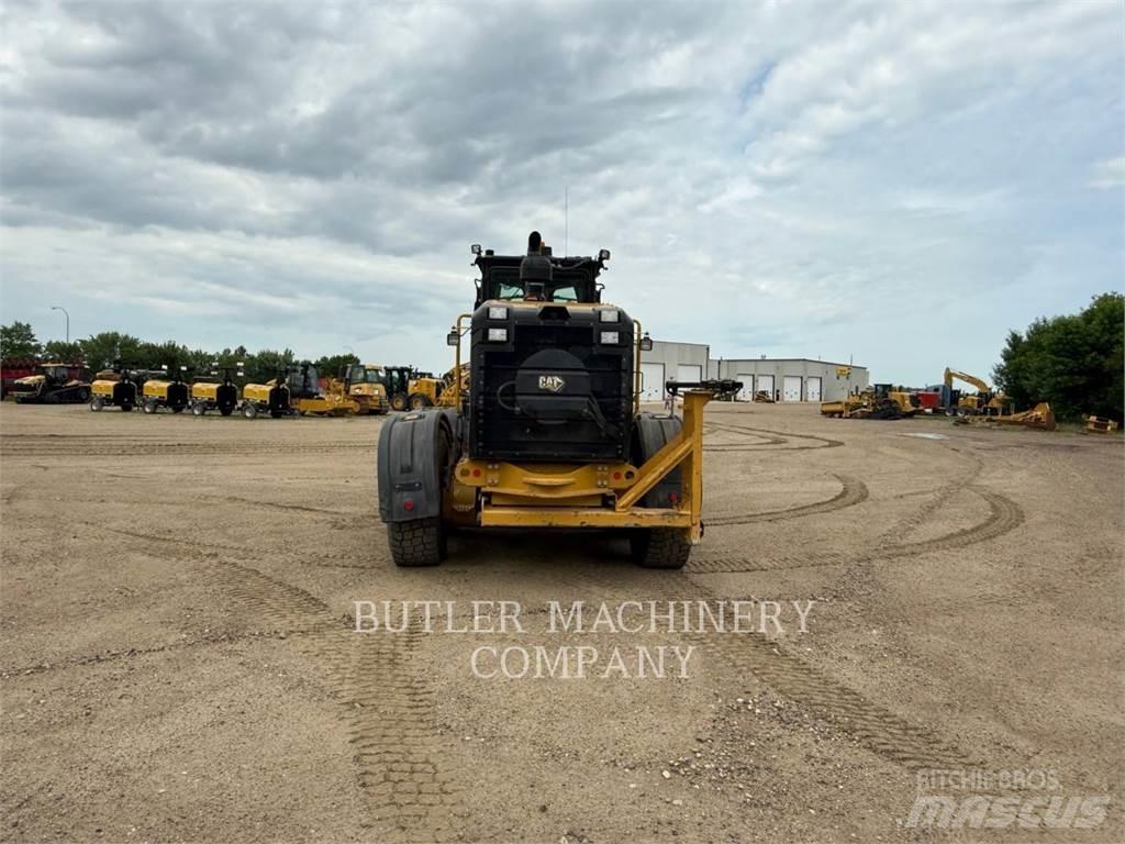 CAT 150 AWD Grejdery