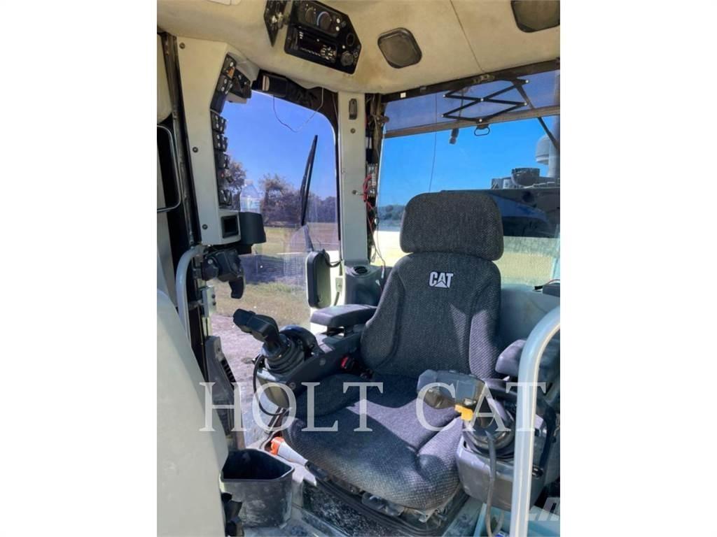 CAT 150AWD JOY Grejdery