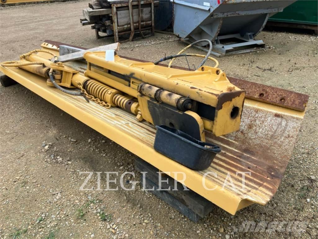 CAT 160M Grejdery