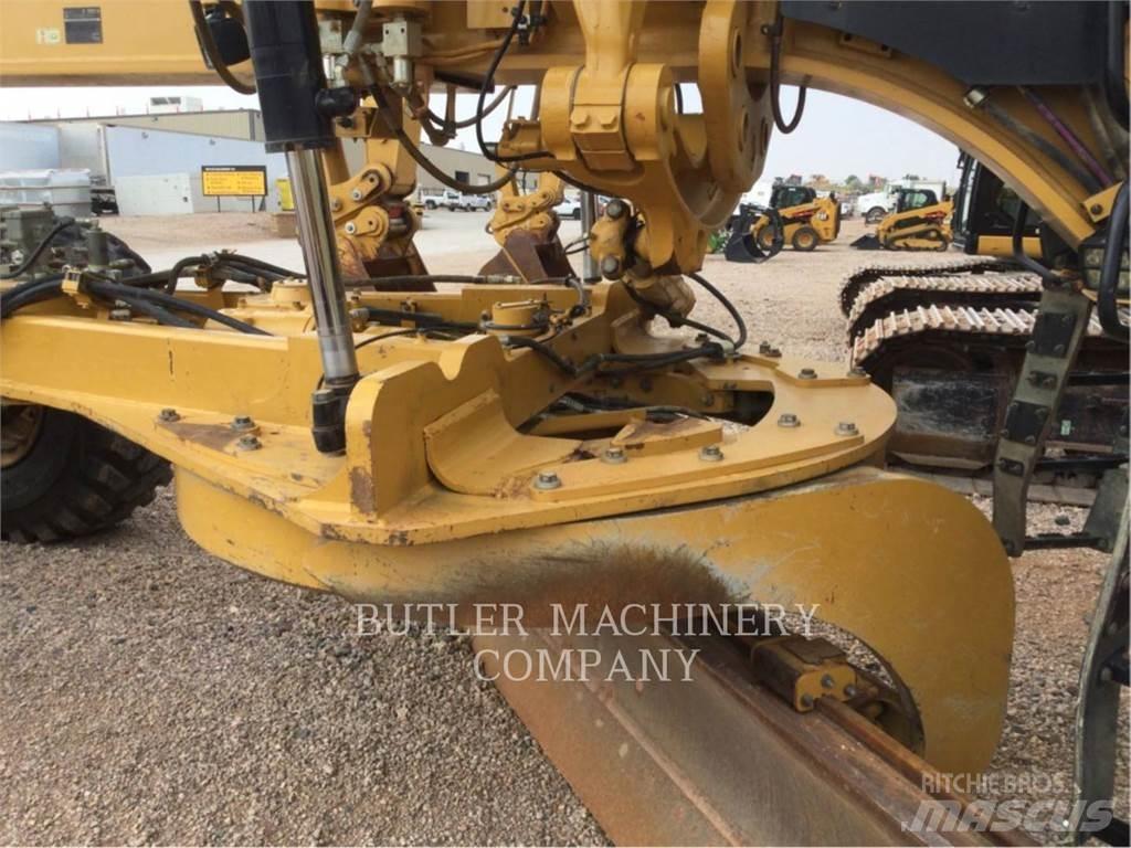 CAT 18 M3 Grejdery