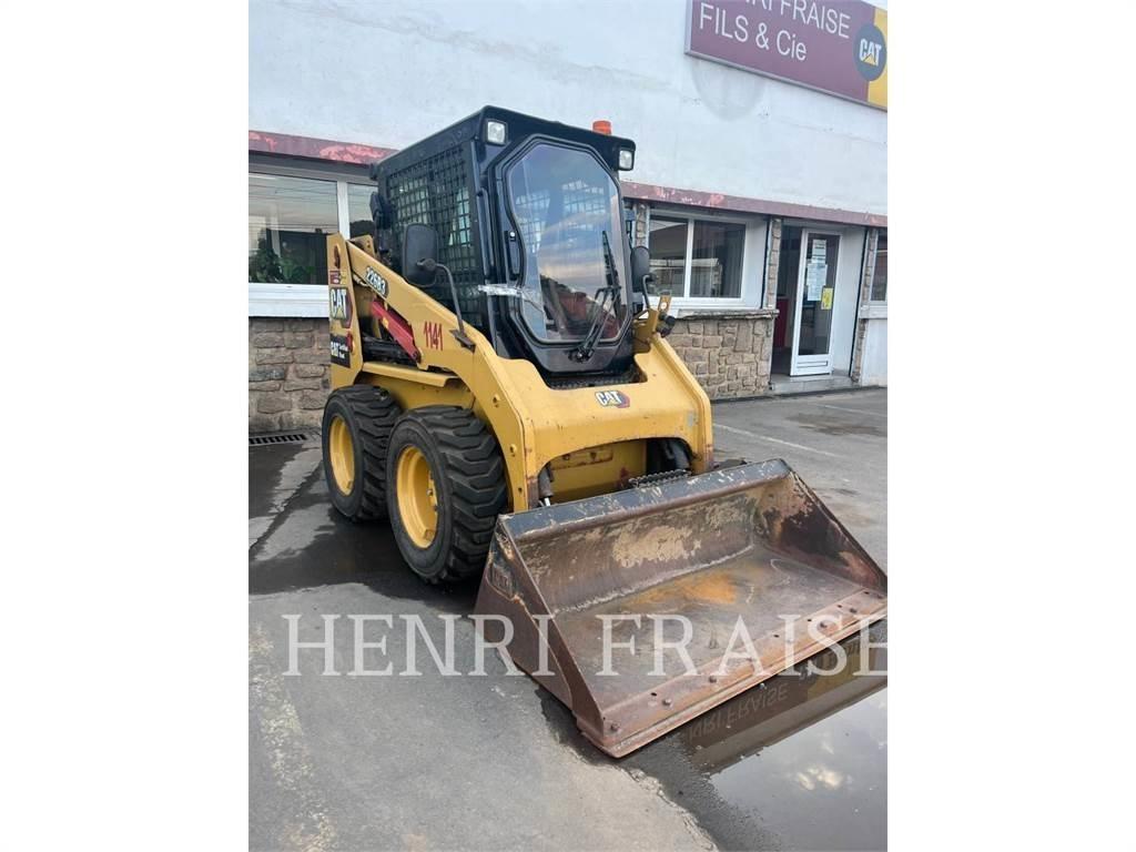 CAT 226B3 Šmykom riadené nakladače