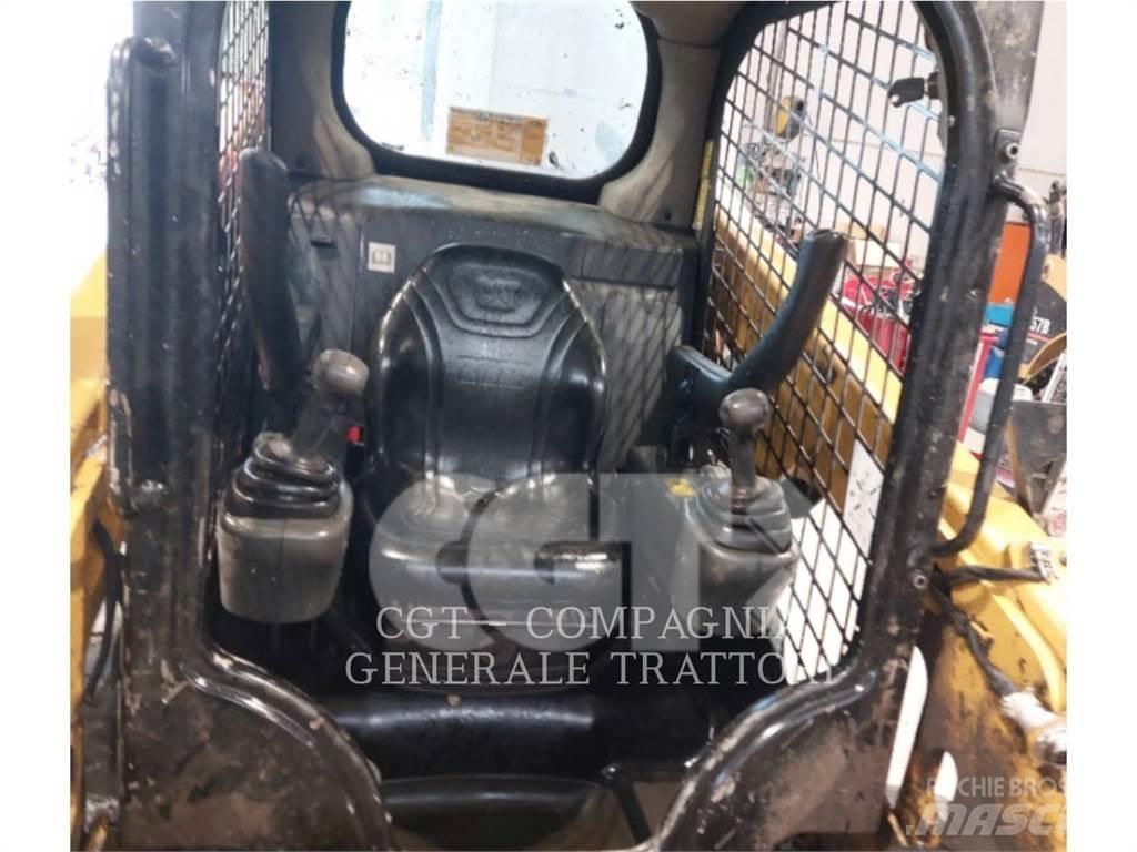 CAT 226D Šmykom riadené nakladače
