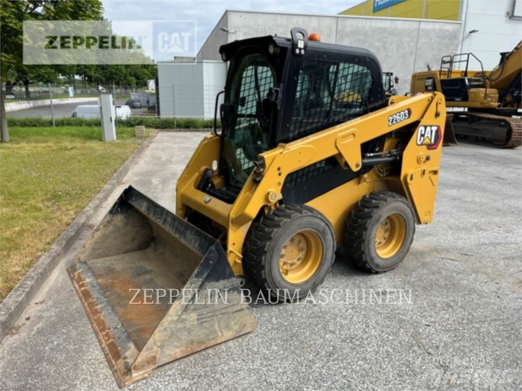 CAT 226D Šmykom riadené nakladače