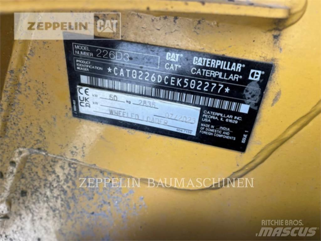 CAT 226D Šmykom riadené nakladače