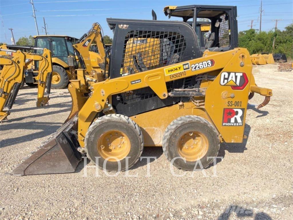 CAT 226D Šmykom riadené nakladače