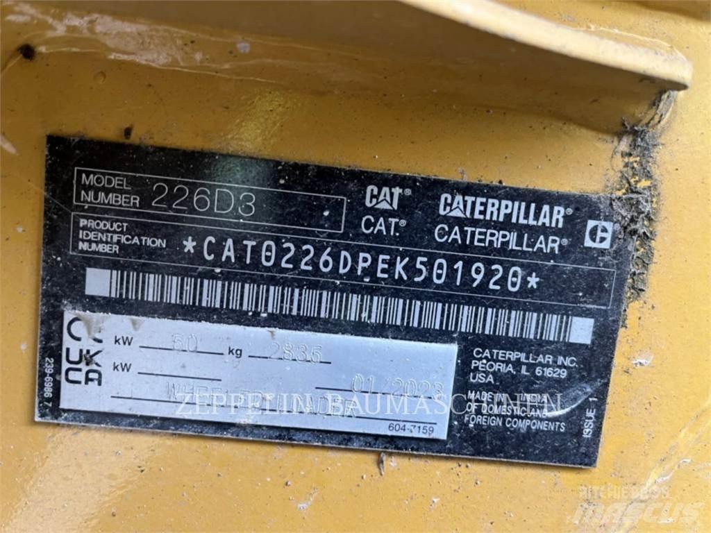 CAT 226D Šmykom riadené nakladače