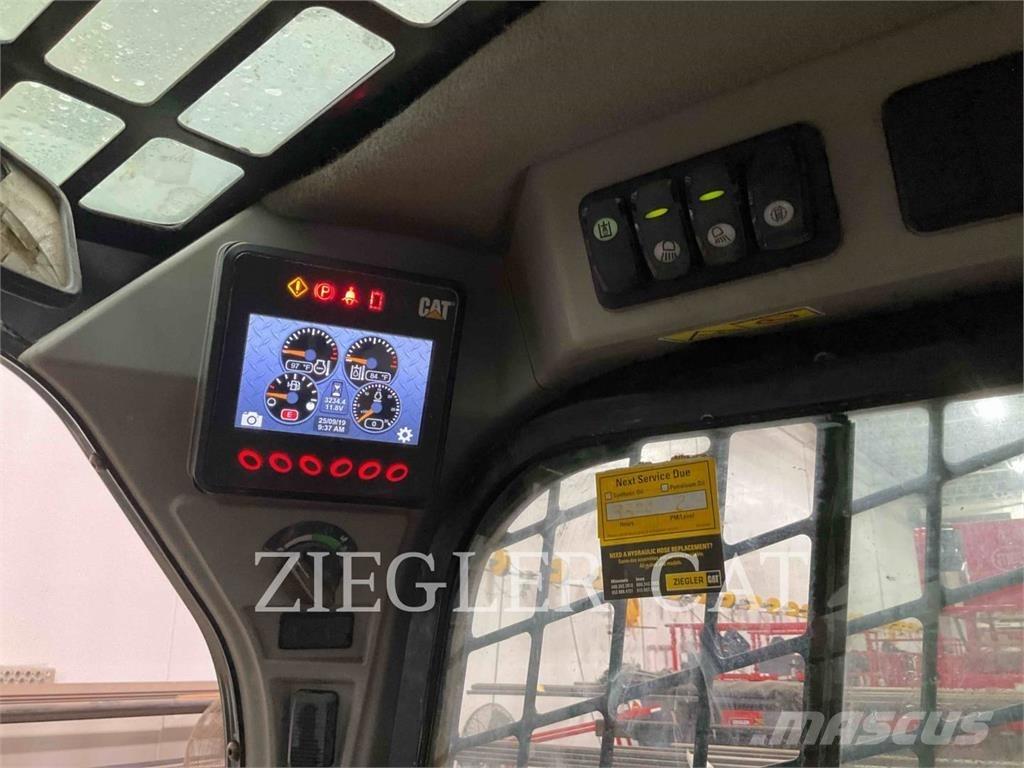 CAT 226D Šmykom riadené nakladače